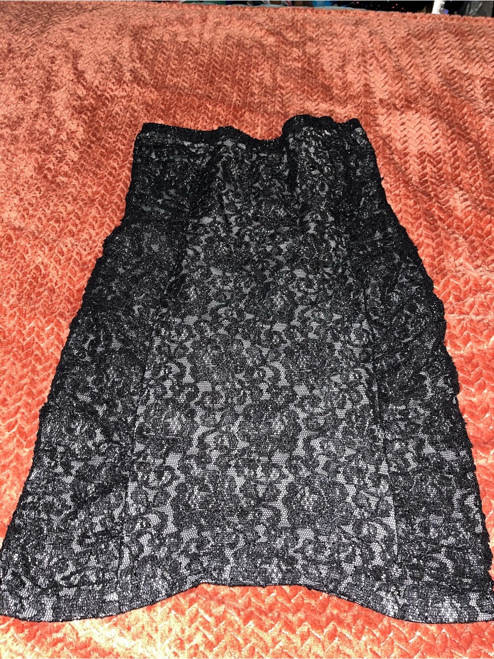 LIME black lace with champagne under laying. Size L.